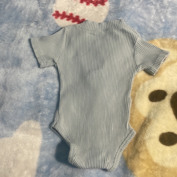 3 Baby ítems 0-3 months - Picture 2 of 5